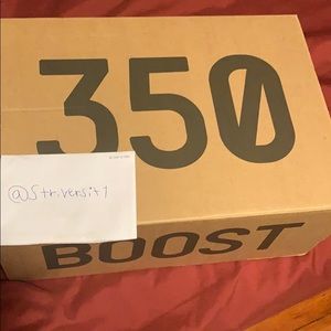 Yeezy Boost 350 V2